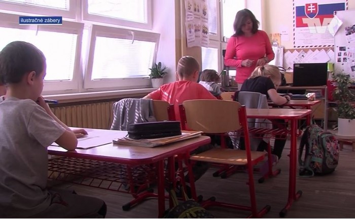 Ružinovská televízia – december 2020: Čitateľský oriešok 7