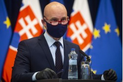 Vyučovanie na školách bude prerušené do odvolania. Čo sa ešte všetko zmení?