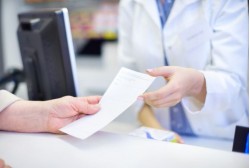 Poplatky sú opäť v hľadáčiku