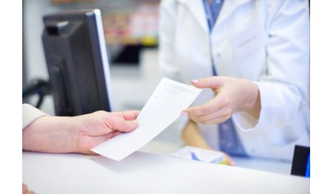 Poplatky sú opäť v hľadáčiku