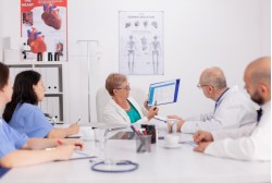Rezort práce, sociálnych vecí a rodiny SR obhajuje reformu posudkovej činnosti