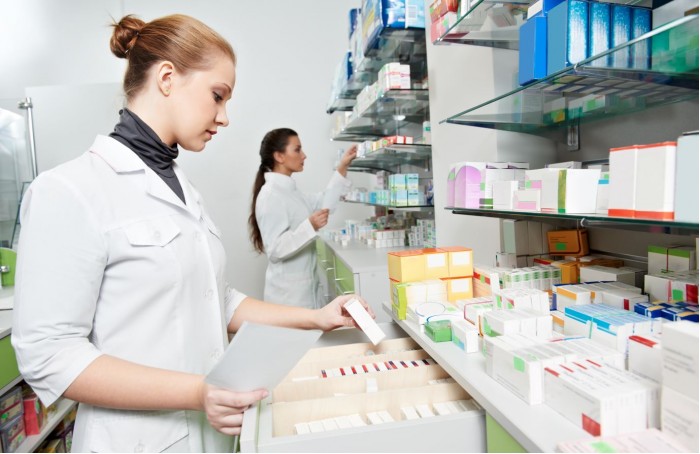 Vedci zistili, ku ktorým liekom sa nehodí ibuprofén