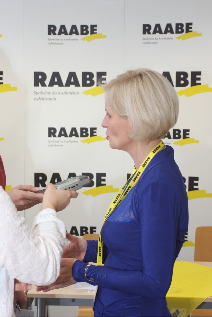 Rádio LUMEN – 3. 12. 2014: O neľahkej úlohe riaditeľa školy